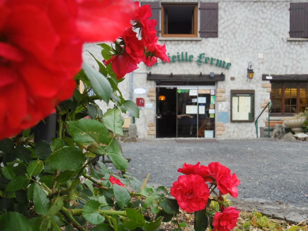 Hotel La Vieille Ferme à Les Ancizes-Comps Extérieur photo